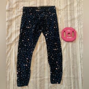 💪🏻 Calvin Klein Blue Cheetah Medium Leggings